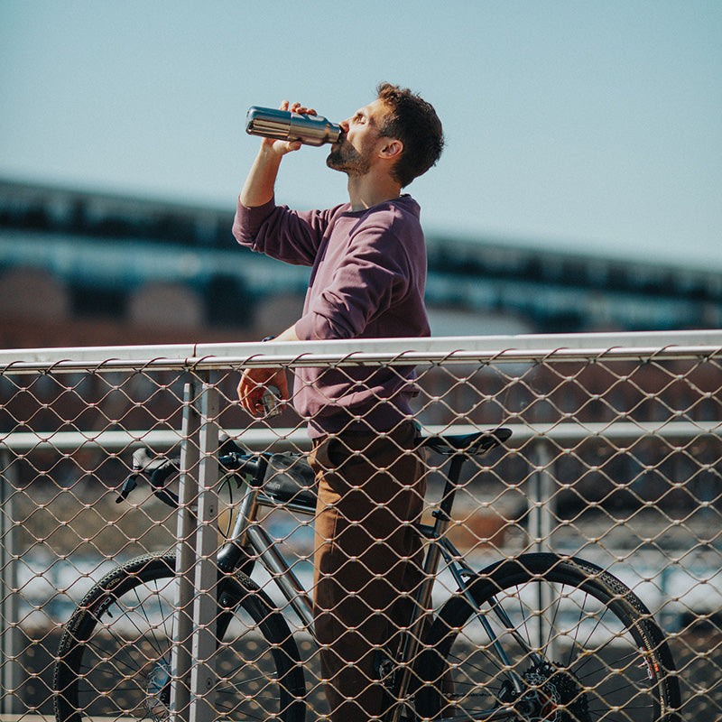 16oz-rise-reflect-with-bamboo-cap-z0 16oz_rise_reflect_man_bike_square.jpg