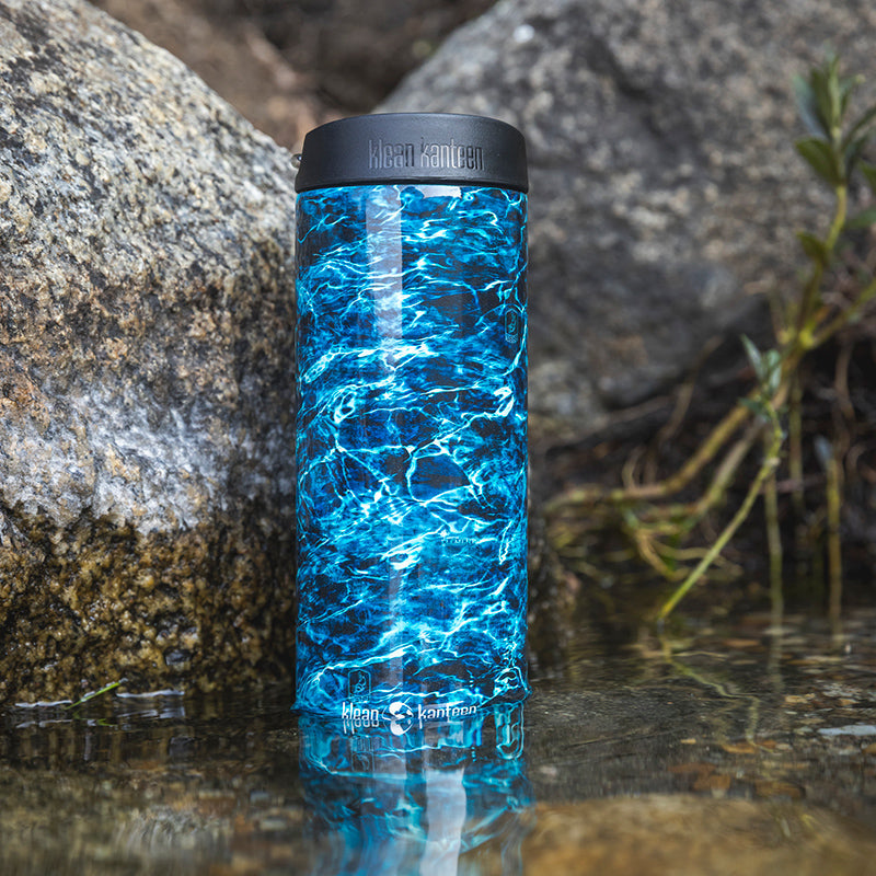 20oz-tkwide-with-cafe-cap-mossy-oak-c8 16oz_tumbler_mossyoak_bass_cafe_water_closeup_square.jpg