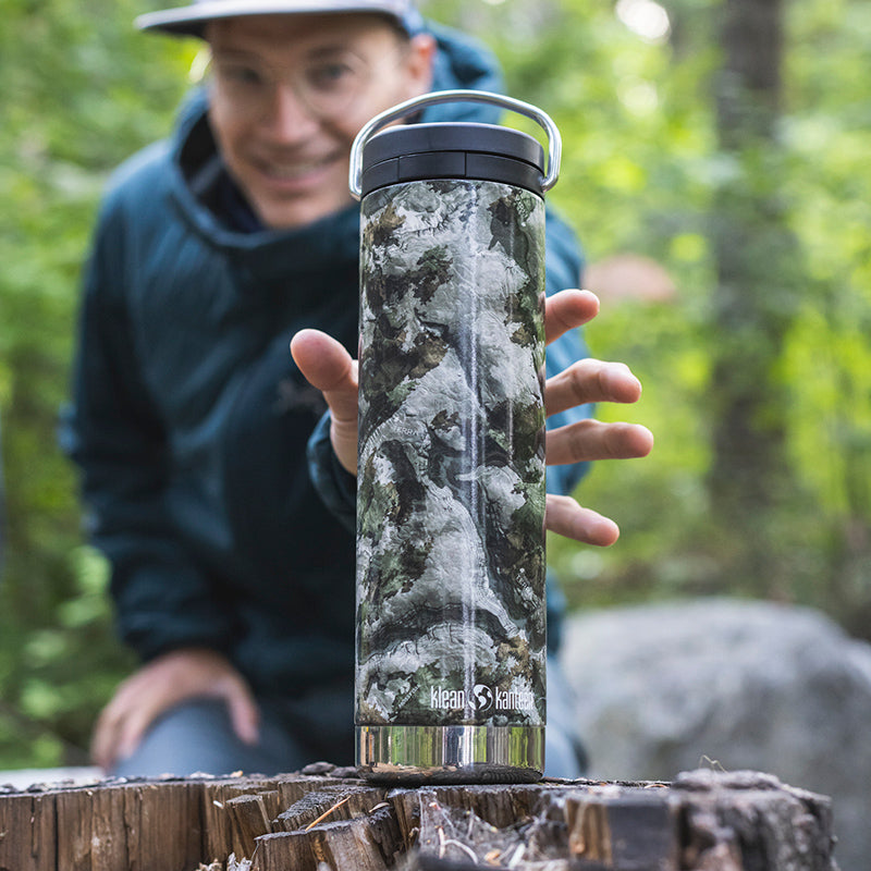 20oz-tkwide-with-twist-cap-mossy-oak-e6 20oz_bottle_twist_mossyoak_terragila_closeup_square.jpg