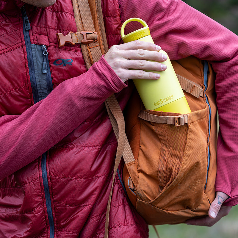 20oz-rise-classic-with-arch-loop-cap-m7 20oz_rise_classic_insulated_bottle_acacia_backpack_square.jpg