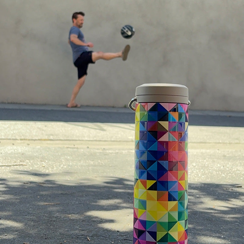 20oz-tkwide-with-twist-cap-mosaic-l0 20oz_tkwide_bottle_seasonal_mosaic_soccerball_player_square.jpg