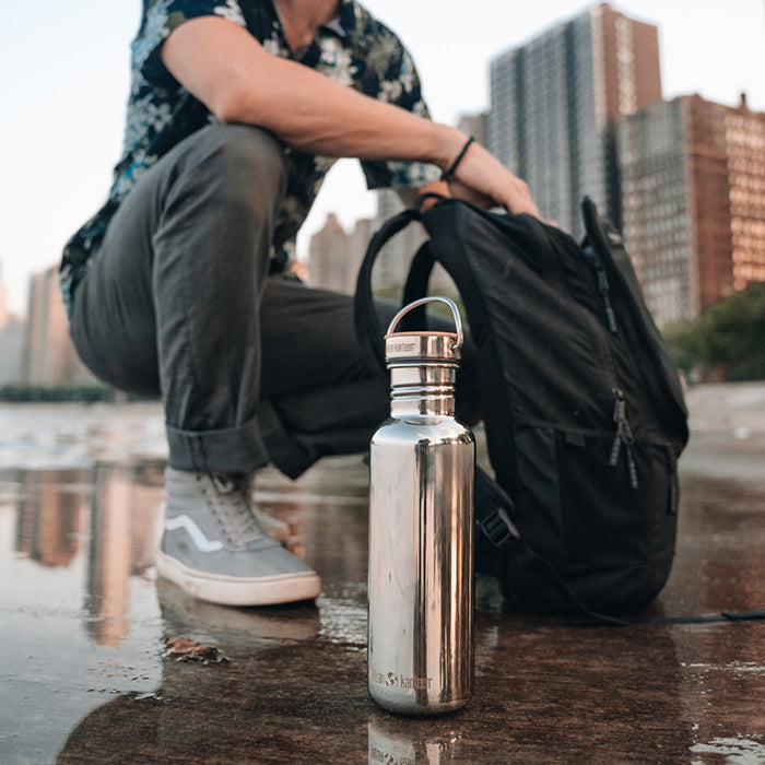 27oz-reflect-with-bamboo-cap-x5 K27SSLRF-MS-BAMBOO_reflect-bottle_city_lifestyle_ff882516-9bd8-49cf-b515-736a0a9c889f.jpg