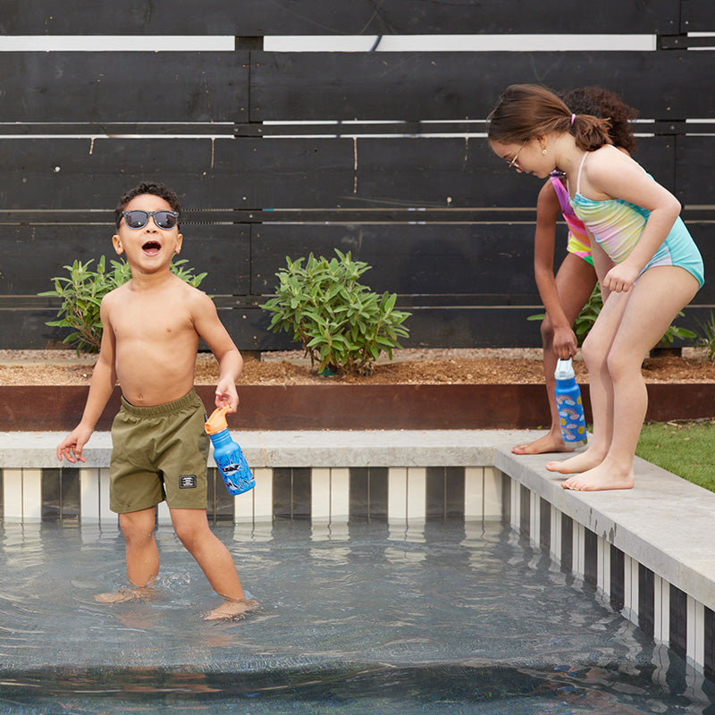 12oz-kid-s-classic-with-flip-seal-sport-cap-f3 kid_sport_flip_seal_12oz_boy_pool_square.jpg