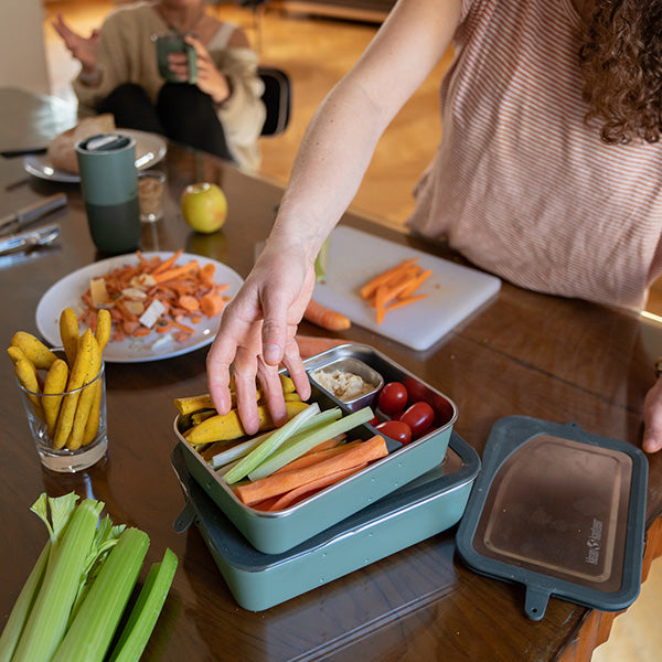 55oz-rise-food-box-big-meal-s7 rise_food_lunch_box_big_meal_veggie_dividers_square.jpg