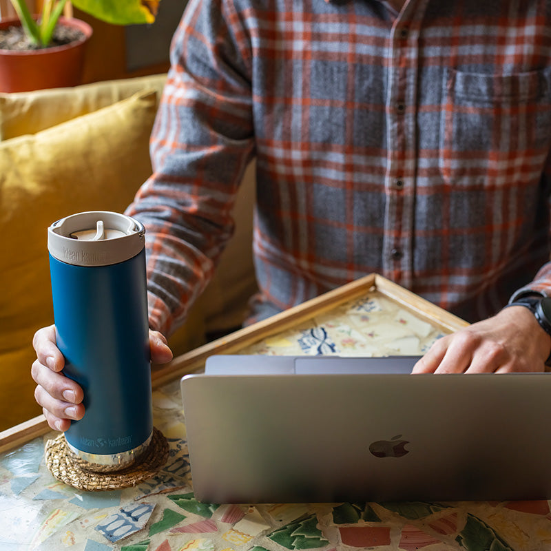 16oz-tkwide-with-cafe-cap-j5 tkwide_16oz_cafe_corsair_cafe_laptop_square.jpg