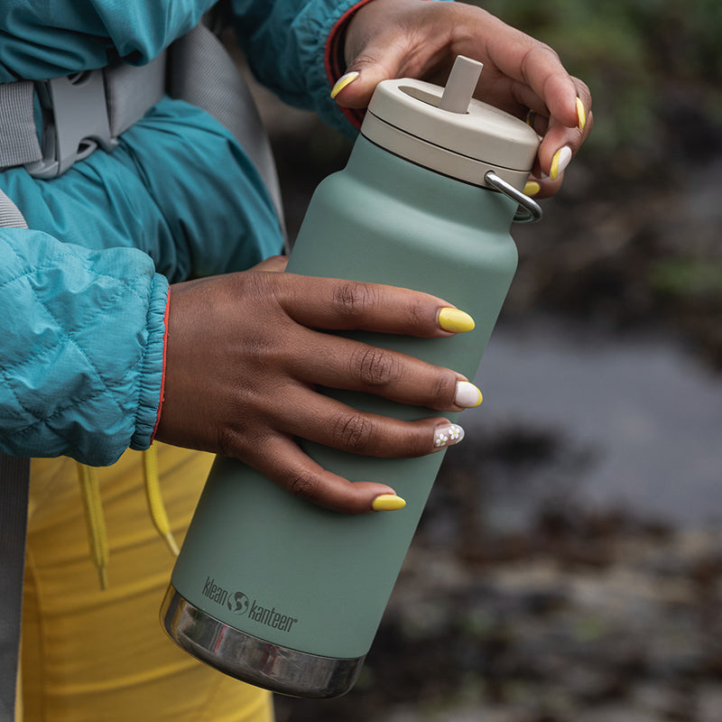 32oz-tkwide-made-to-do-more-bundle-e4 tkwide_32oz_insulated_bottle_twist_closeup_seapsray_hand_square.jpg